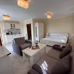 Cosy With Sea View In Santa Marina アパート ソゾポル