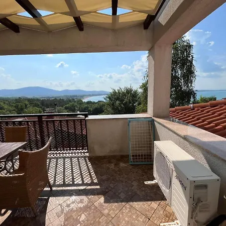 Appartement Cosy With Sea View In Santa Marina Sozopol