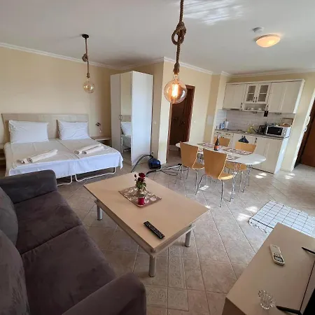 Cosy With Sea View In Santa Marina Appartement *