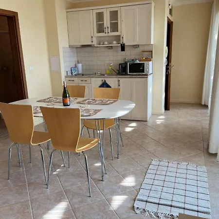 Cosy With Sea View In Santa Marina Апартамент