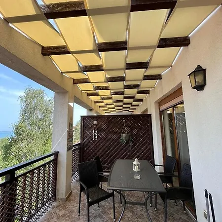 Cosy With Sea View In Santa Marina Sozopol