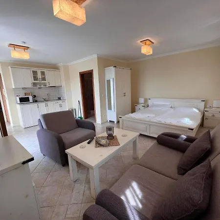 Cosy With Sea View In Santa Marina Appartement Sozopol